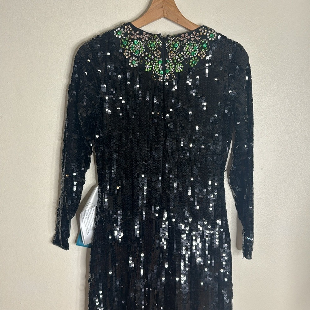Mac Duggal Sequined Embellished Collar Gown in Black Green size 6 style 93613 - Picture 11 of 16
